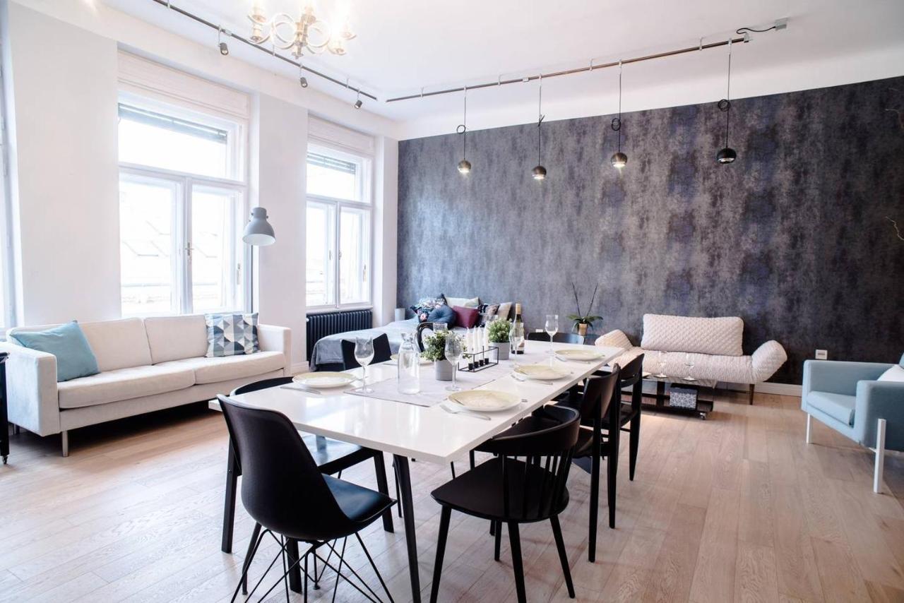 Stunning New Central Home Near Basilica Boedapest Buitenkant foto
